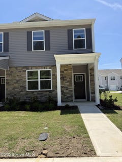 /international/us/1028-bayard-wootten-way-new-bern-nc-110105641403/