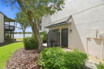 /international/us/16602-brigadoon-drive-tampa-fl-110110328037/