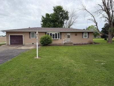 /international/us/425-n-farley-rd-oblong-il-110107779324/