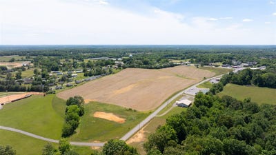 /international/us/01-holt-drive-scottsville-ky-110107857600/