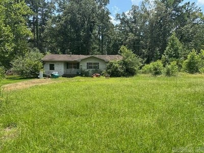 /international/us/10520-quail-meadows-pine-bluff-ar-110100775130/