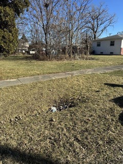 /international/us/14423-davis-avenue-blue-island-il-110120080268/