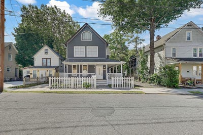 /international/us/33-seward-avenue-port-jervis-ny-110119351767/