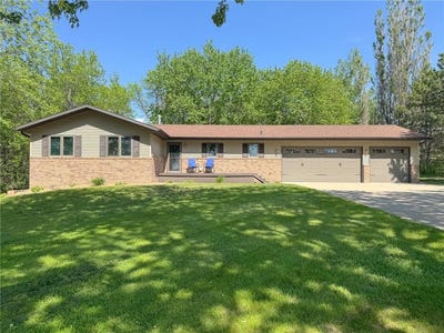 /international/us/26760-riverside-drive-fergus-falls-mn-110107831519/