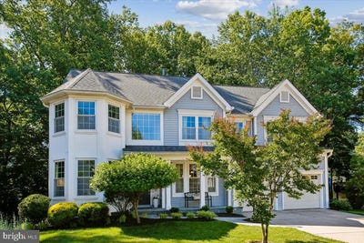 /international/us/9802-cresence-way-fairfax-va-110108548158/