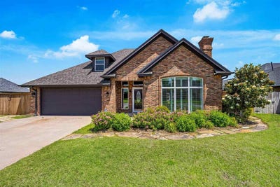 /international/us/805-nw-seaton-pl-lawton-ok-110107908115/