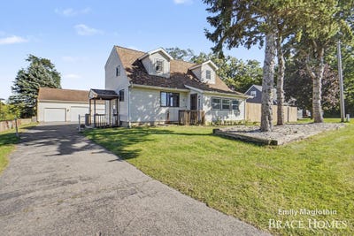 /international/us/9422-sparta-avenue-nw-sparta-mi-110110363906/