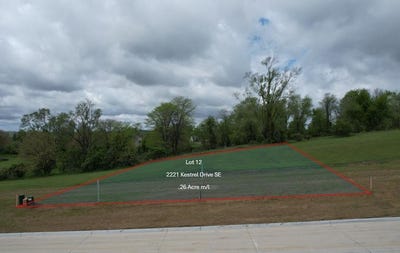 /international/us/2221-kestrel-dr-se-cedarrapids-ia-110098594290/