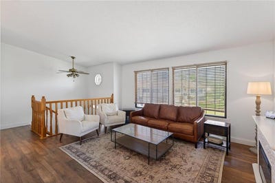 /international/us/4450-clover-lane-eagan-mn-110108359457/