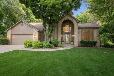 /international/us/6985-springcrest-court-clarkston-mi-110108572839/