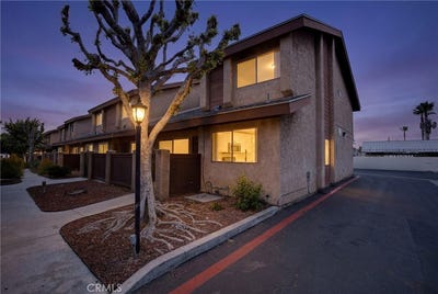 /international/us/8435-columbus-avenue-north-hills-ca-110108299049/