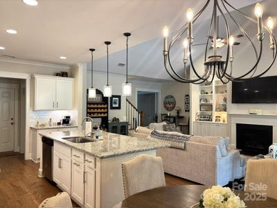 /international/us/1636-sand-harbor-circle-ocean-isle-beach-nc-110100069756/