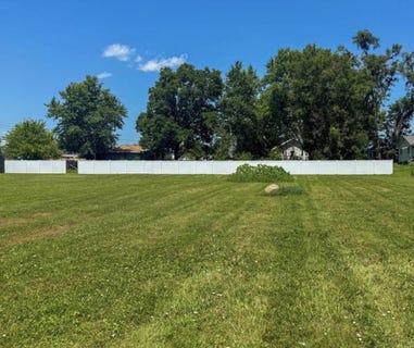 /international/us/309-w-cherry-street-ogden-ia-110108911221/