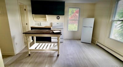 /international/us/1748-route-6-carmel-ny-110108958435/