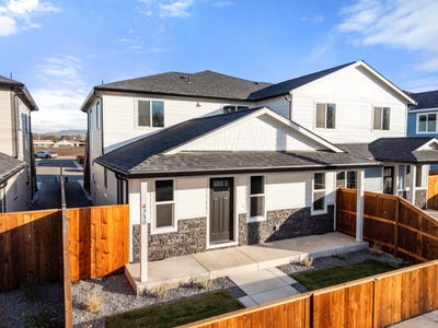 /international/us/4730-gebhard-road-central-point-or-110107700559/