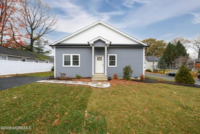 /international/us/243-virginia-avenue-port-monmouth-nj-110107196639/
