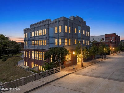 /international/us/619-n-4th-street-wilmington-nc-110108206410/
