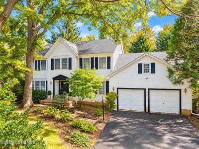 /international/us/15-cherokee-road-east-brunswick-nj-110120509973/
