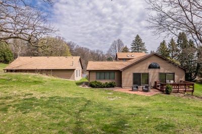 /international/us/6641-n-kennedy-road-milton-wi-110106960134/
