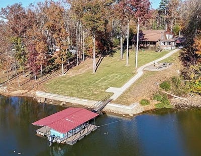 /international/us/217-wiles-road-abbeville-sc-110106850194/