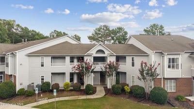 /international/us/4126-breezewood-drive-wilmington-nc-110109394469/