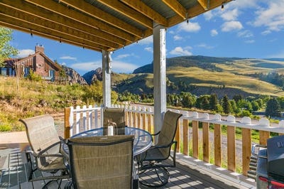 /international/us/309-capital-ave-creede-co-110097905482/