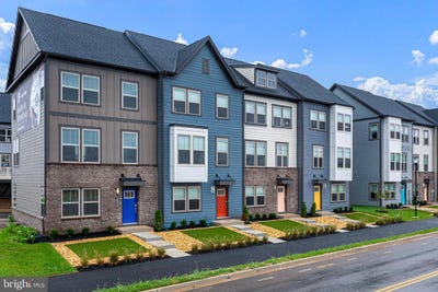/international/us/240-monroe-frederick-md-110108393156/