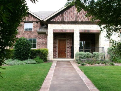 /international/us/883-birds-fort-trail-arlington-tx-110108415221/
