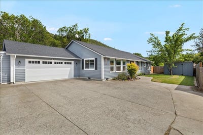 /international/us/20-penny-court-shady-cove-or-110108237405/