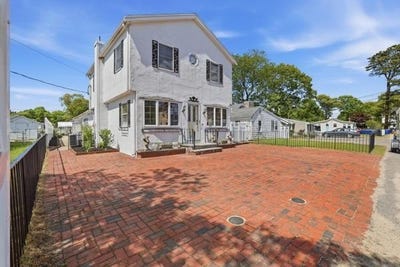 /international/us/7-swift-avenue-wareham-ma-110108360986/