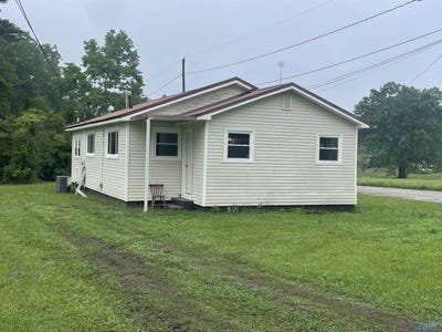 /international/us/3412-california-street-gadsden-al-110108471241/