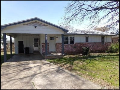 /international/us/905-norma-court-jacksonville-ar-110107896245/