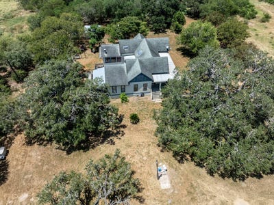 /international/us/2451-fm-884-yorktown-tx-110101815999/
