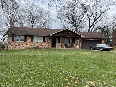 /international/us/3795-broadway-avenue-ne-louisville-oh-110107684188/