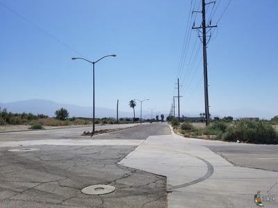 /international/us/nw-cor-ave-54-polk-st-ca-110092091395/
