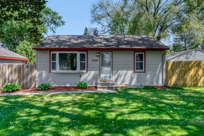 /international/us/2097-pinewood-drive-mounds-view-mn-110108582825/