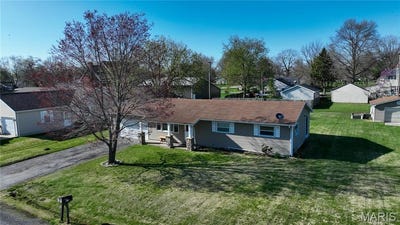 /international/us/505-benton-street-mount-olive-il-110097903438/