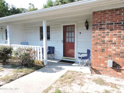 /international/us/3905-guardian-avenue-morehead-city-nc-110110238504/
