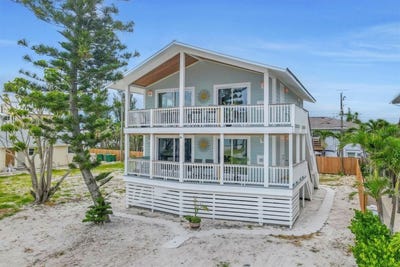 /international/us/1107-shore-view-drive-englewood-fl-110101149925/
