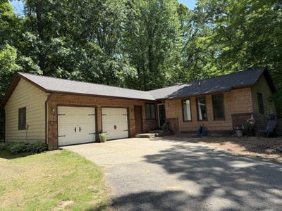/international/us/9051-algoma-avenue-ne-rockford-mi-110108904745/