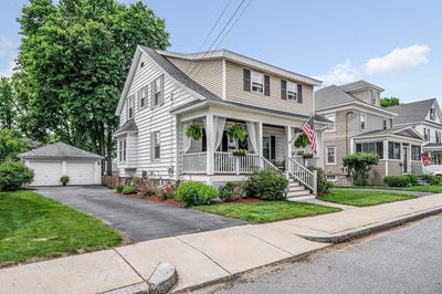 /international/us/77-hawthorn-street-lowell-ma-110108497087/