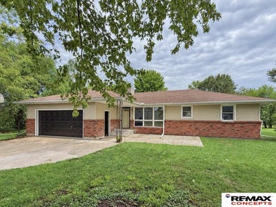 /international/us/640-s-sherman-avenue-cortland-ne-110110324420/