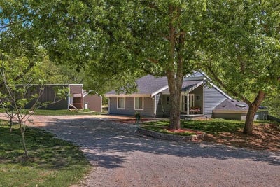 /international/us/30117-shady-oak-dr-arkansas-city-ks-110107403231/