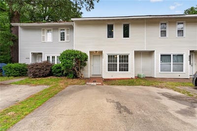 /international/us/4336-stafford-drive-chesapeake-va-110107778234/
