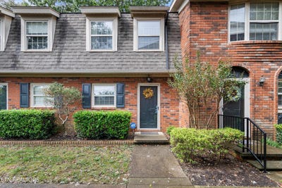 /international/us/6529-deane-hill-drive-knoxville-tn-110094878537/