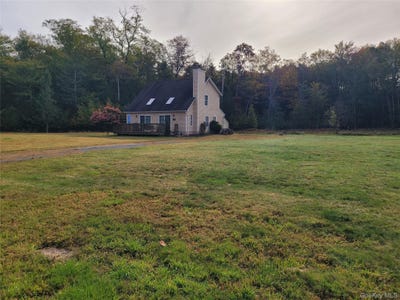 /international/us/75-bernsley-road-woodridge-ny-110102598972/