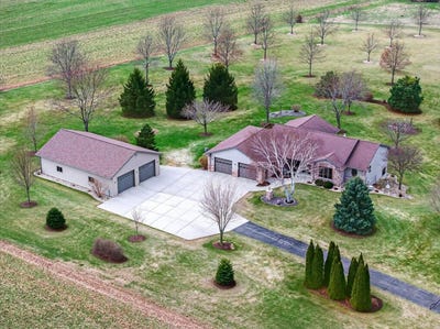 /international/us/10123-fertile-ridge-road-mount-horeb-wi-110107087828/