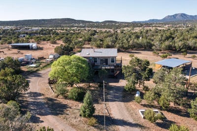 /international/us/10-brenden-lane-tijeras-nm-110108741913/