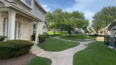 /international/us/1900-scofield-ridge-pkwy-austin-tx-110108616310/