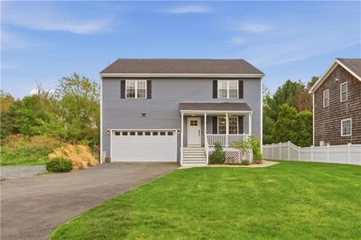 /international/us/5-village-road-warren-ri-110108015348/